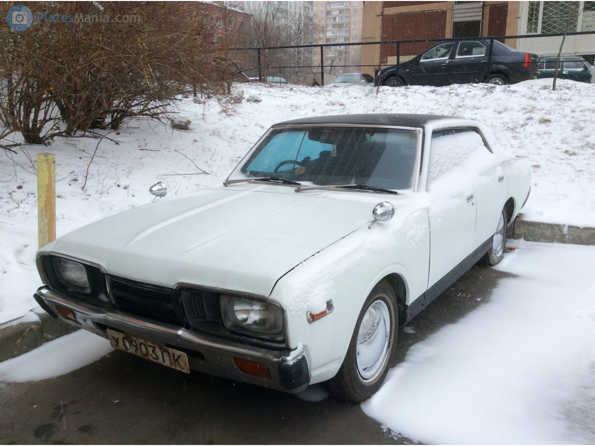 у 0903 ПК, Nissan Gloria 5th gen Hardtop (330), 1975–1979