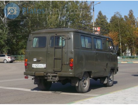 е420хс77, UAZ 452