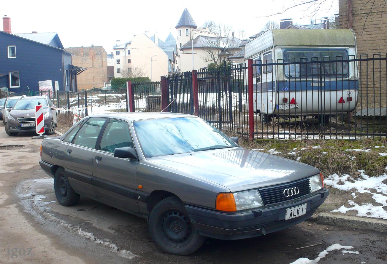 ÅLK 1, Audi 100 3rd gen Sedan (C3/44), 1982–1991