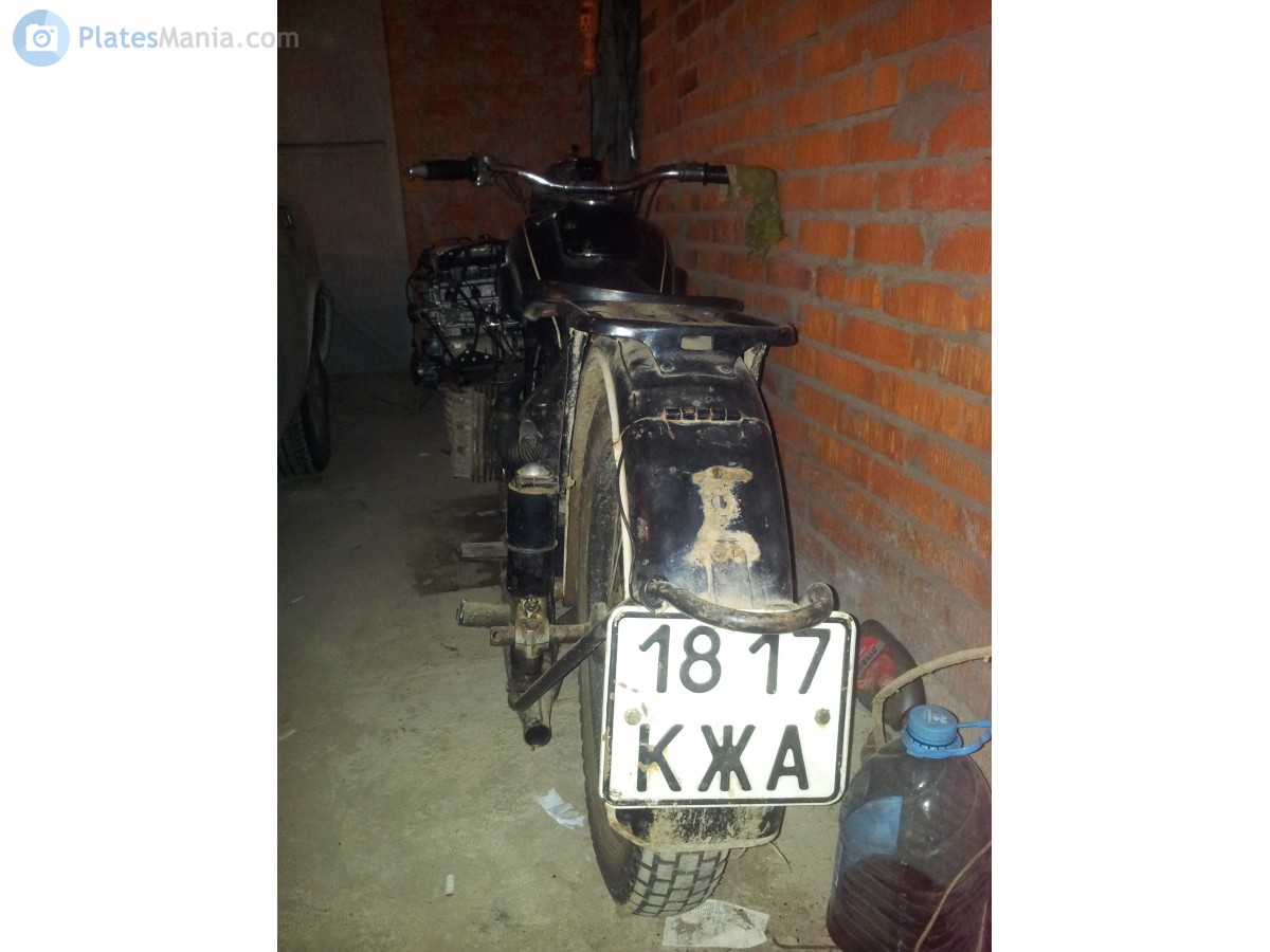 1817 КЖА, Dnepr (KMZ) М-72 