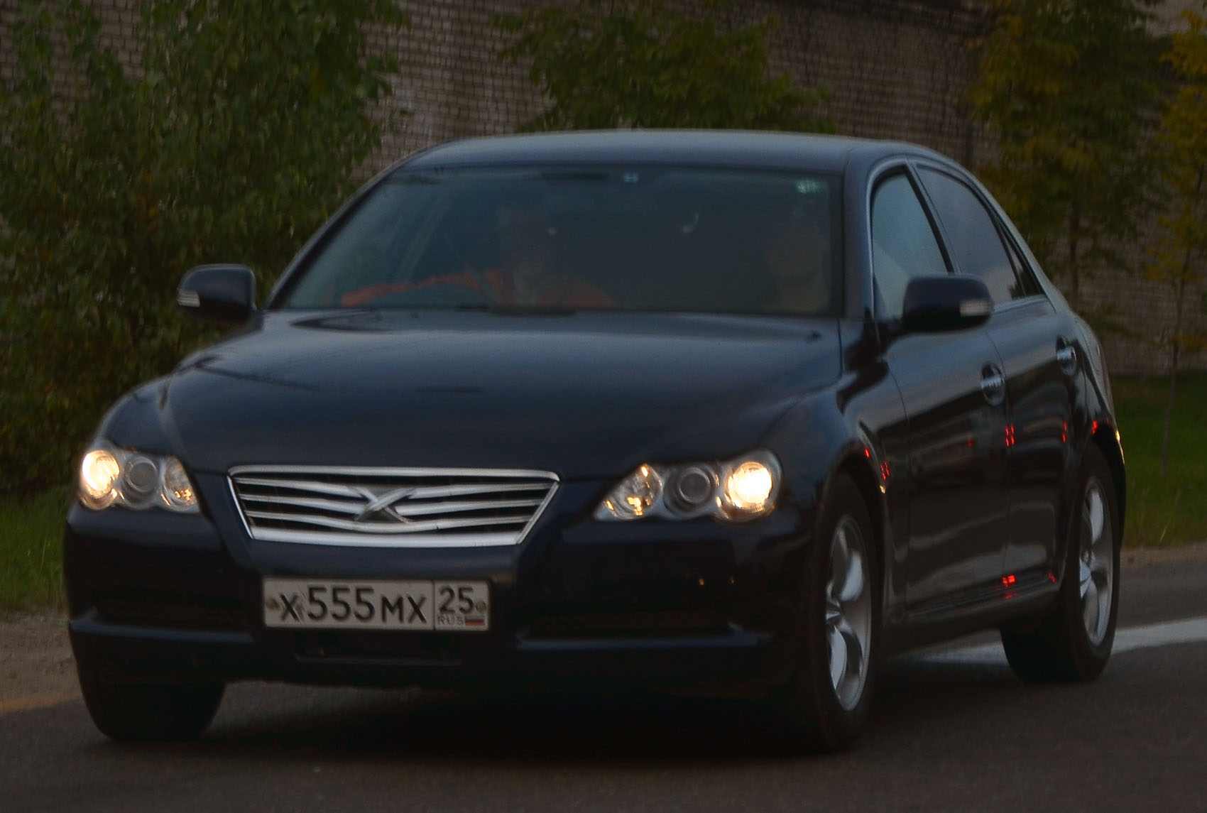 х 555 мх 25, Toyota Mark X 1st gen Sedan (GRX120), 2004–2009