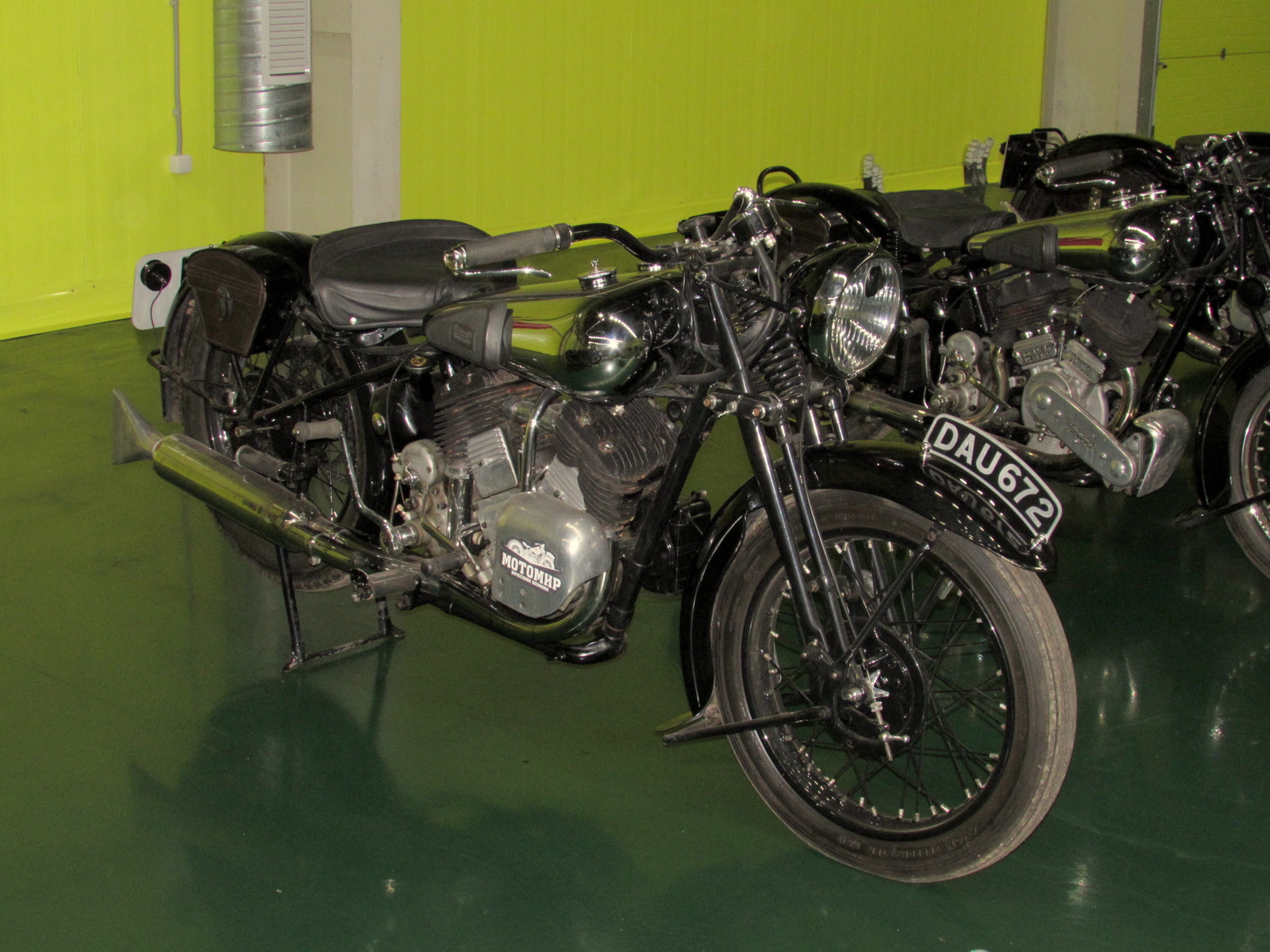 DAU672, Brough Superior 11.50 