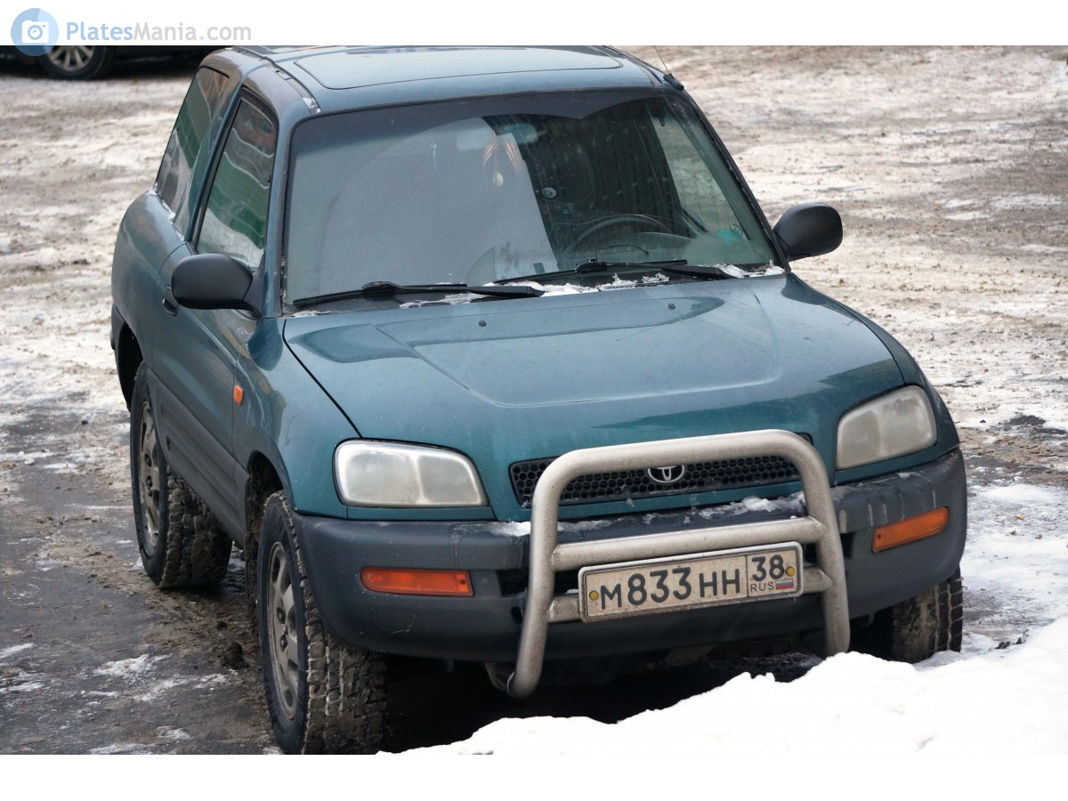м 833 нн 38, Toyota RAV4 