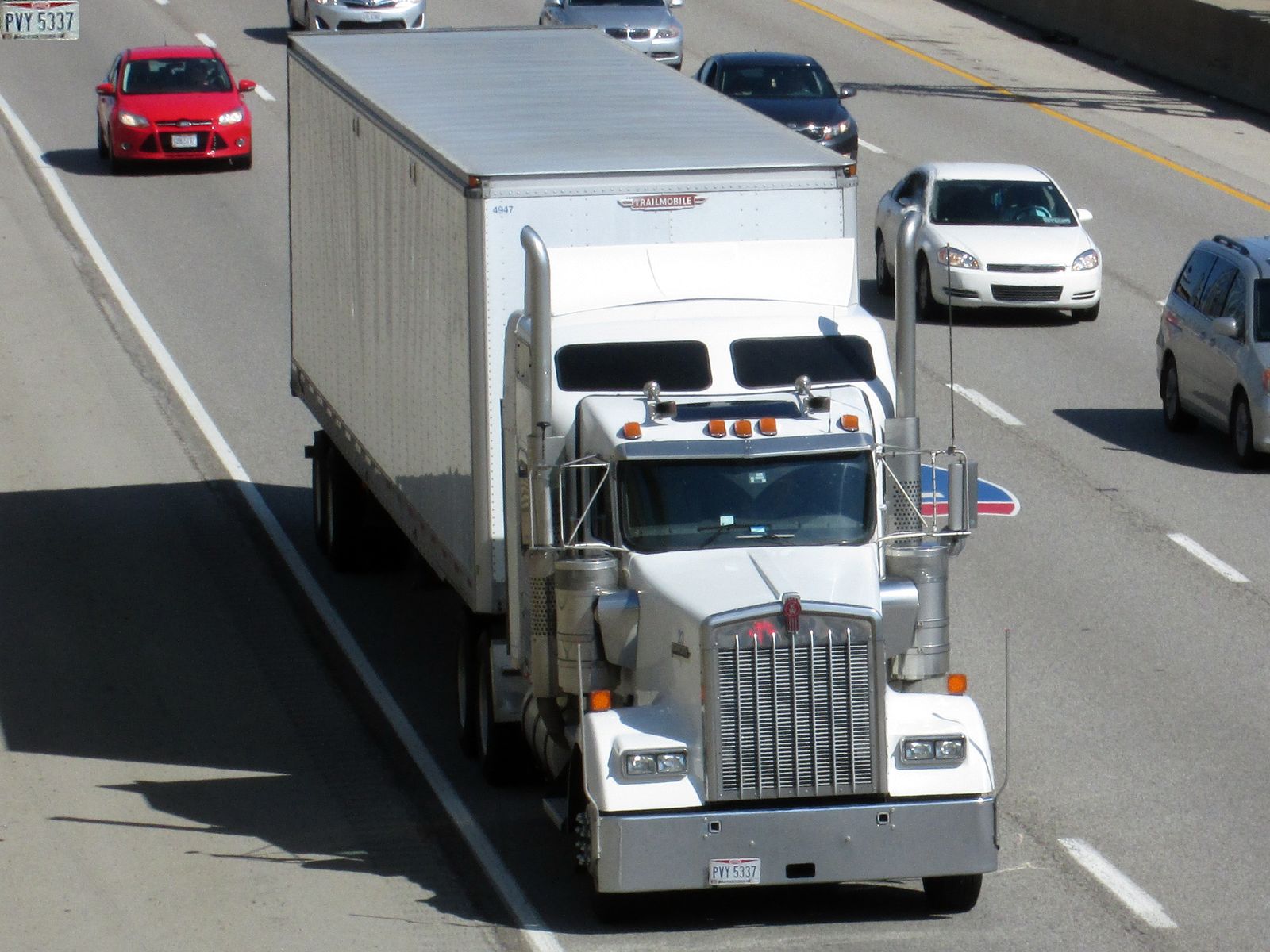 PVY 5337, Kenworth W900 