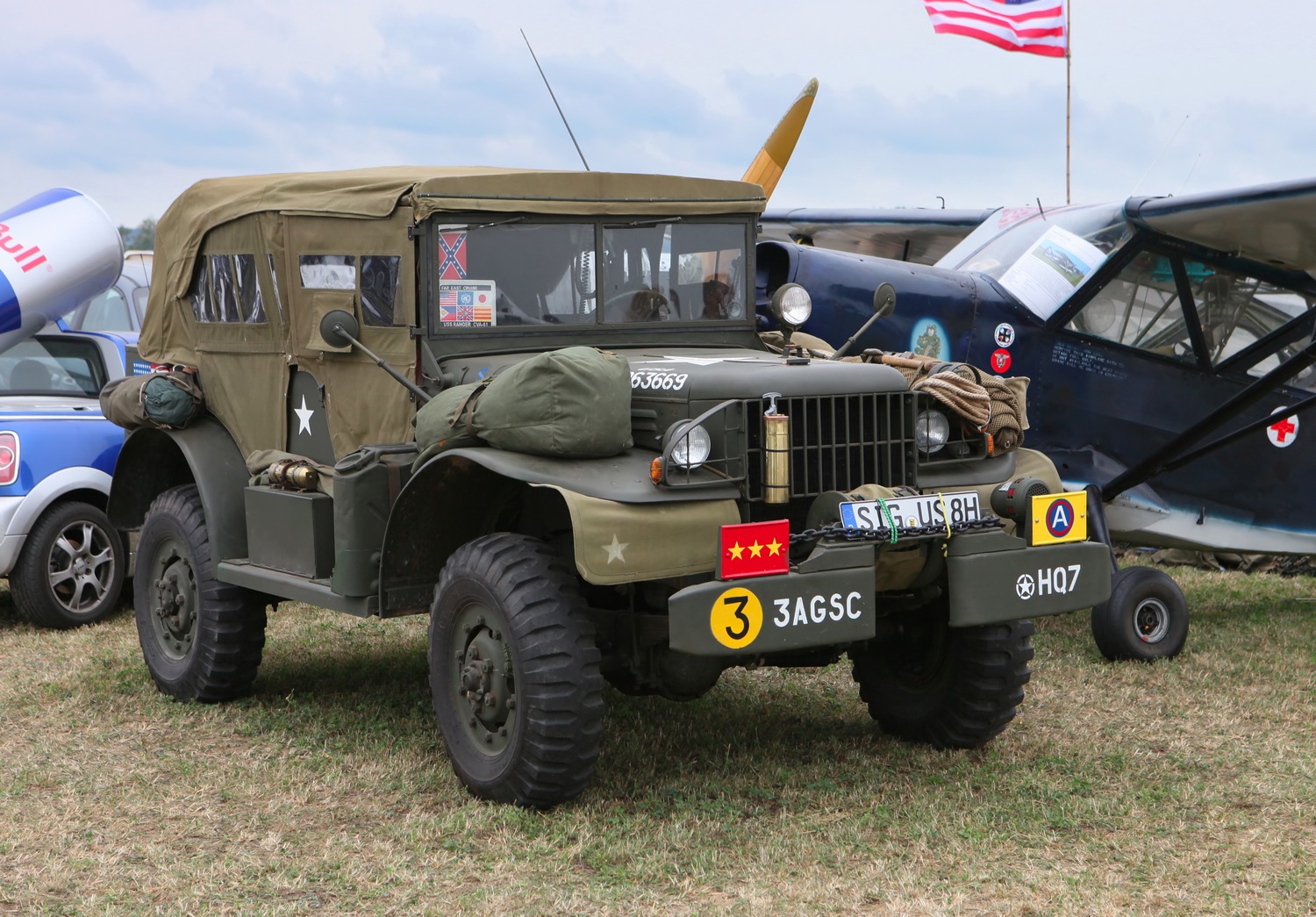 SIG US 8 H, Dodge WC-Series 