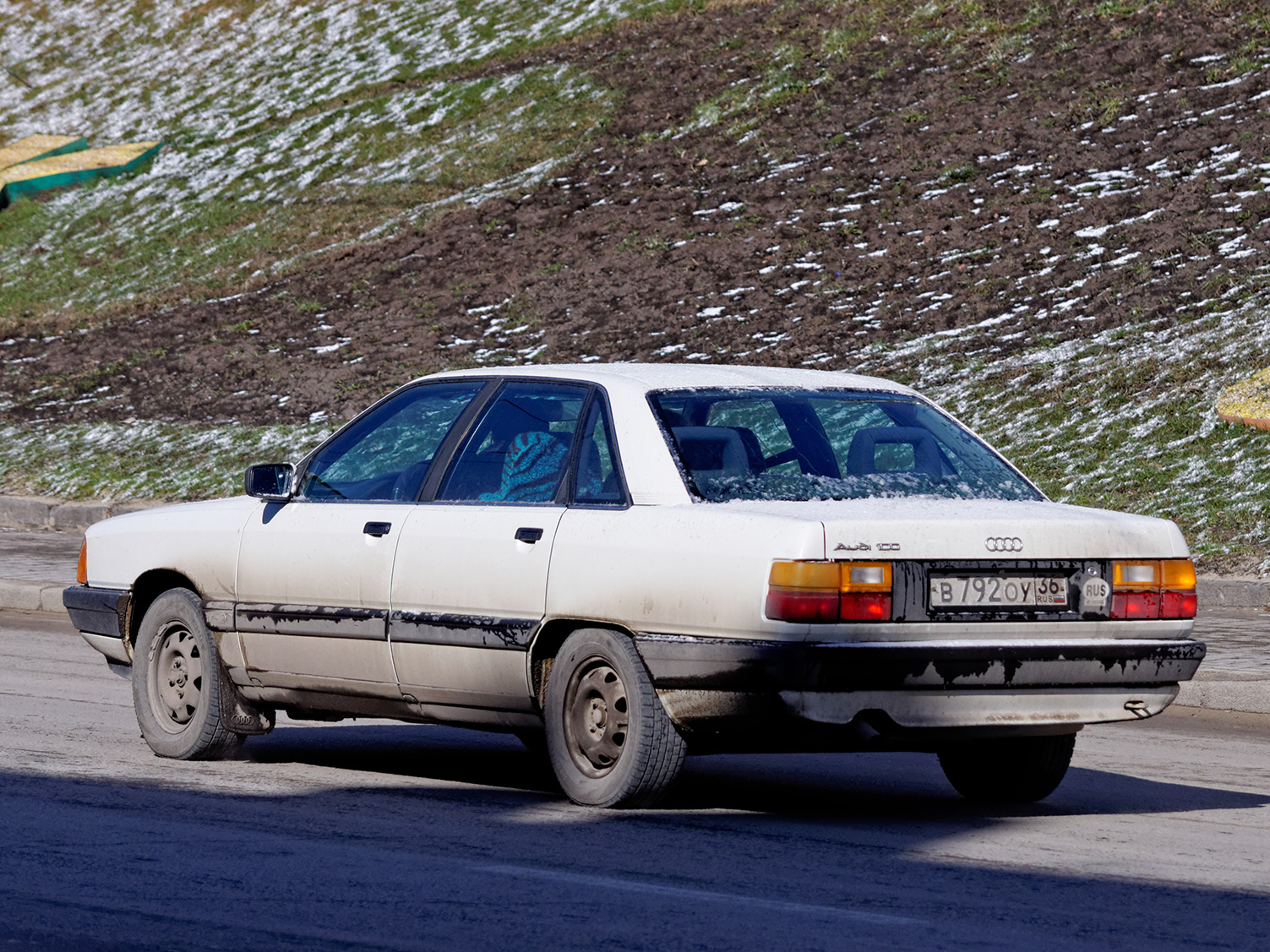 в 792 оу 36, Audi 100 3rd gen Sedan (C3/44), 1982–1991