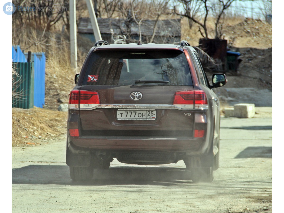 т 777 он 25, Toyota Land Cruiser 200 (J200), 2nd facelift, 2015–2021