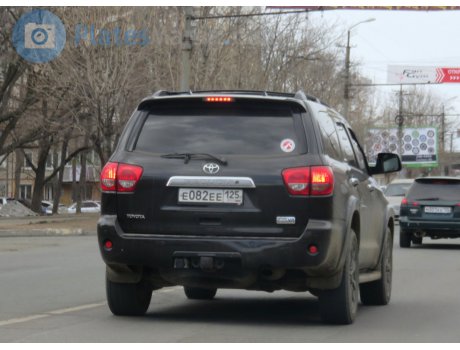 е082ее125, Toyota Sequoia