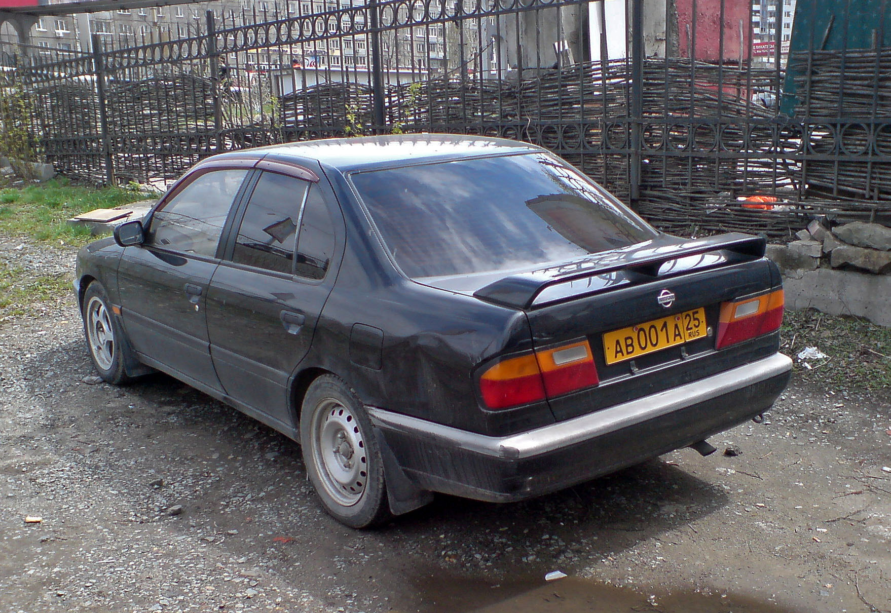 ав 001 а 25, Nissan Primera 1st gen Sedan/Liftback (P10), 1990–1996