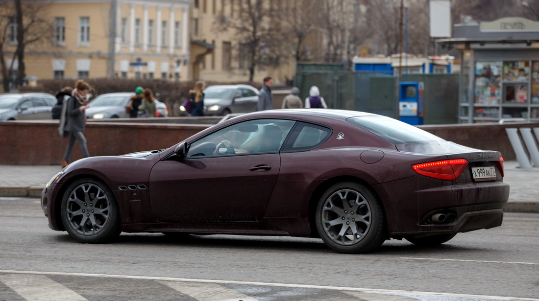 х 999 ак 77, Maserati GranTurismo 1st gen Coupé (M145), 2007–2017