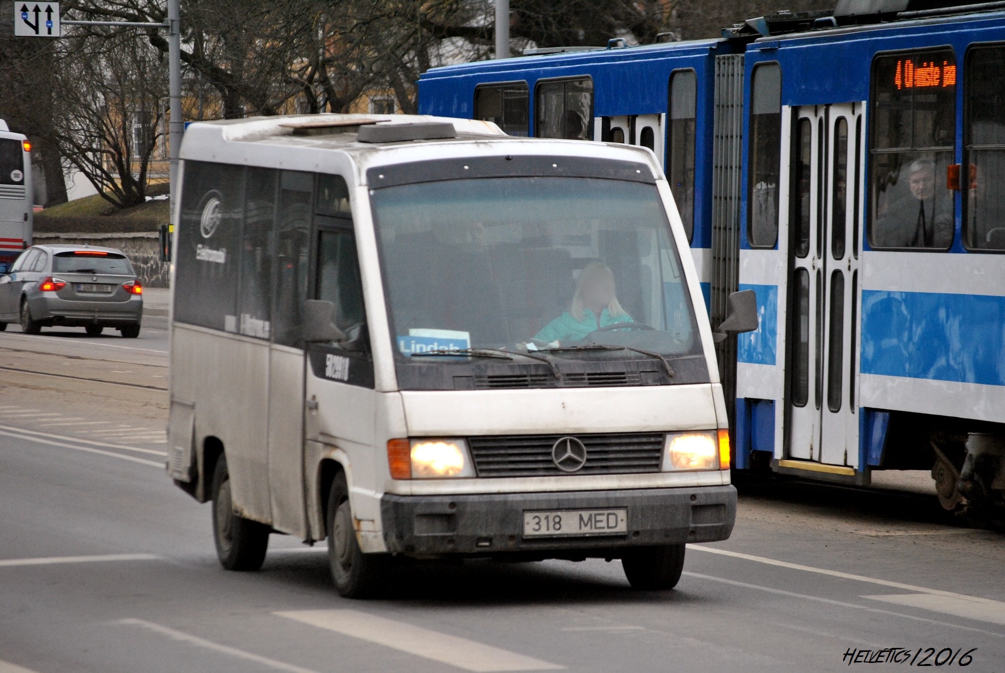 318 MED, Mercedes-Benz O100 