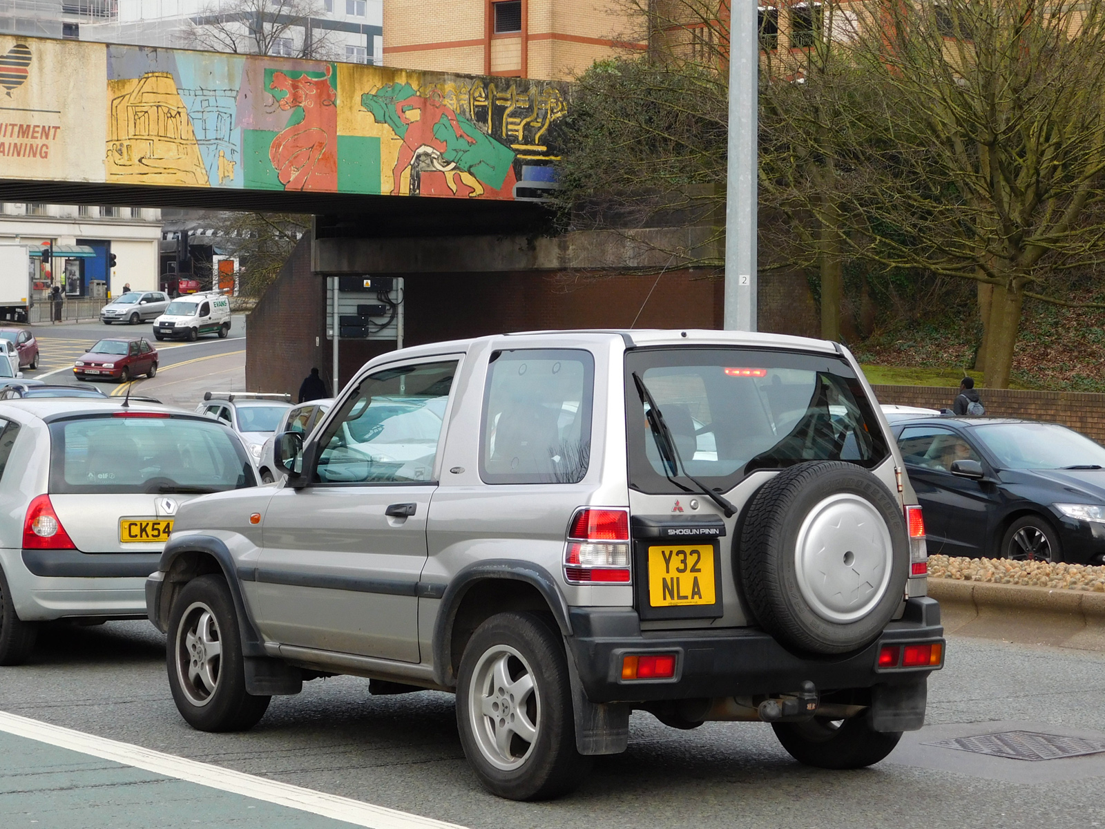 Y32NLA, Mitsubishi Shogun Pinin 1st gen 3-door SUV (H62W/H66W), 2000—2005
