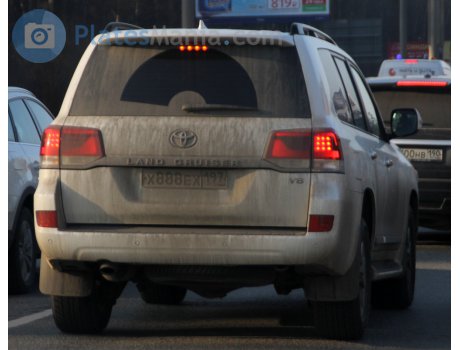 х888ех197, Toyota Land Cruiser