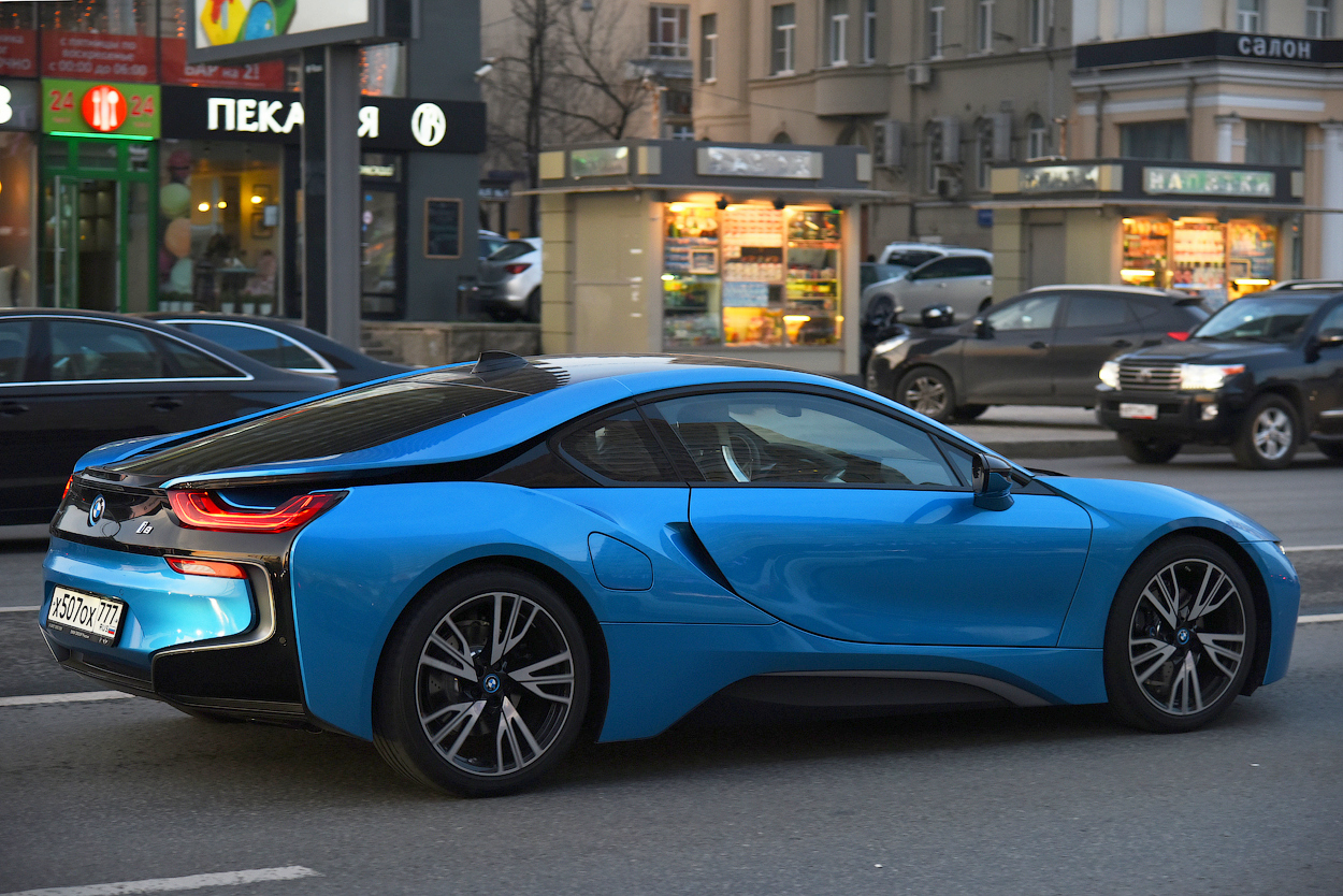 х 507 ох 777, BMW i8 1st gen Coupé (I12), 2014–2020