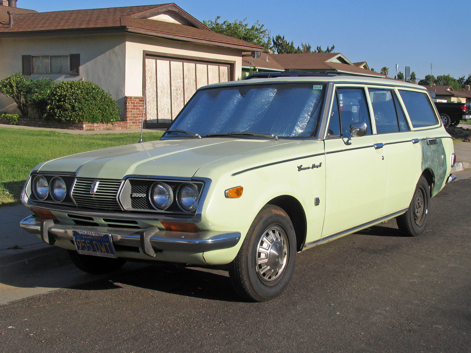 955 DWT, Toyota Corona Mark II 1st gen Wagon (T70), 1968–1972