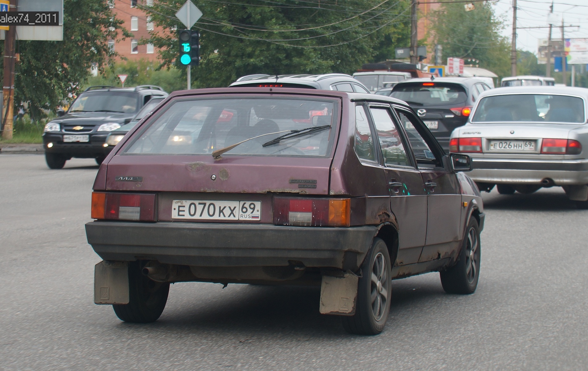 е 070 кх 69, Lada (VAZ) 2109 2109 Спутник (Samara/Forma/Sputnik), 1987–2004 (–2011 for others)