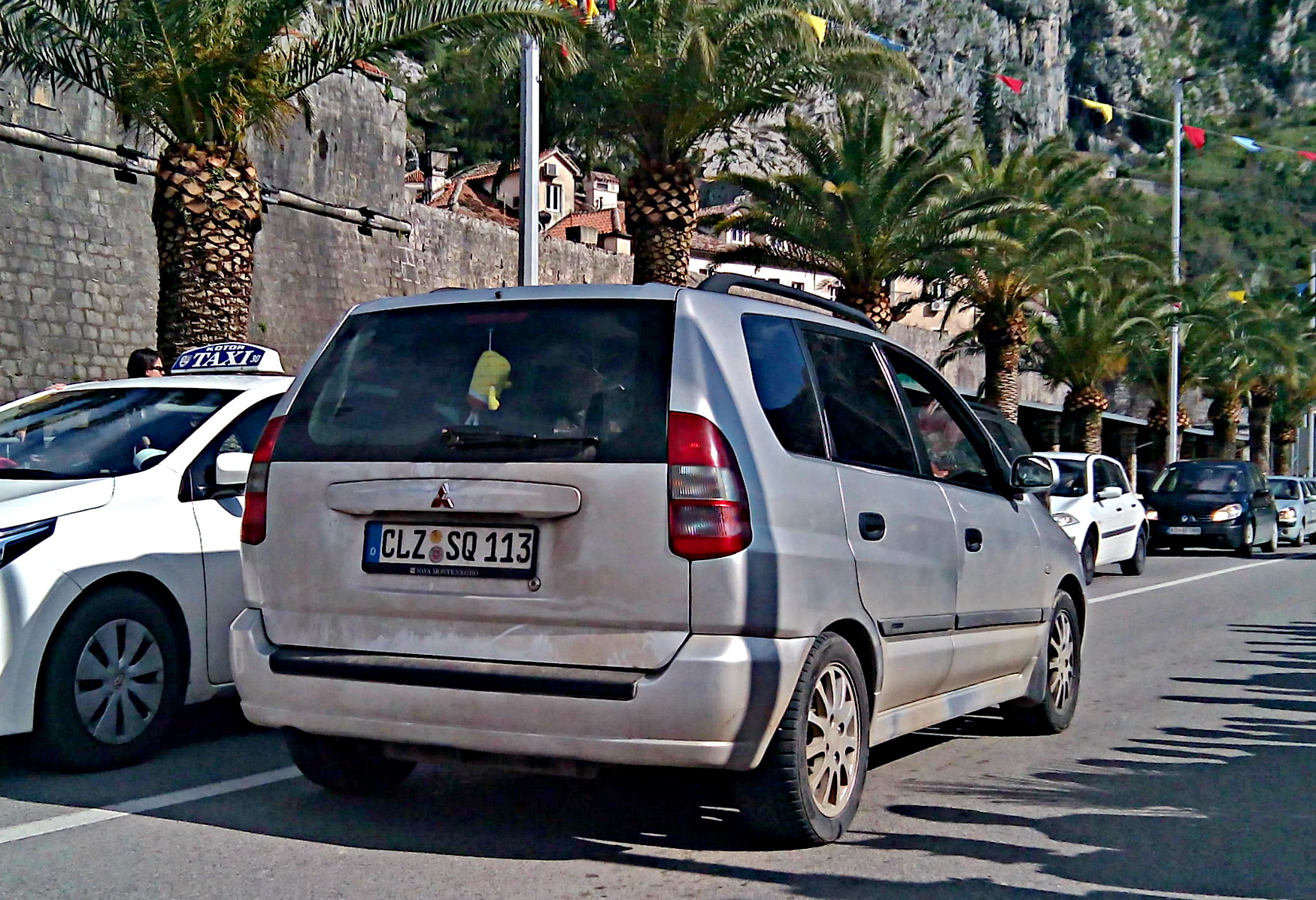 CLZ SQ 113, Mitsubishi Space Star 1st gen (DG), 1998–2002