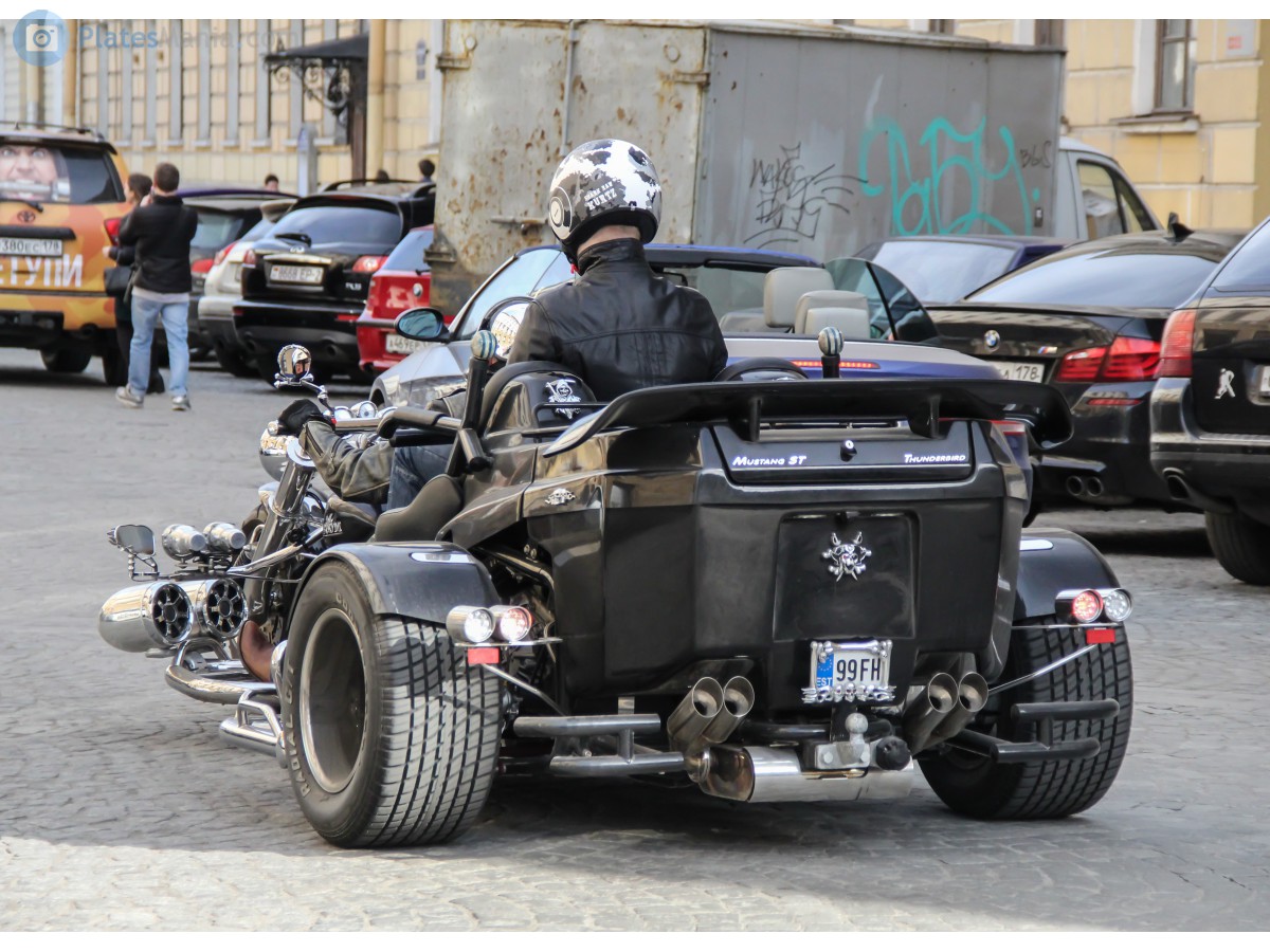 99 FH, Boom Trikes Mustang 