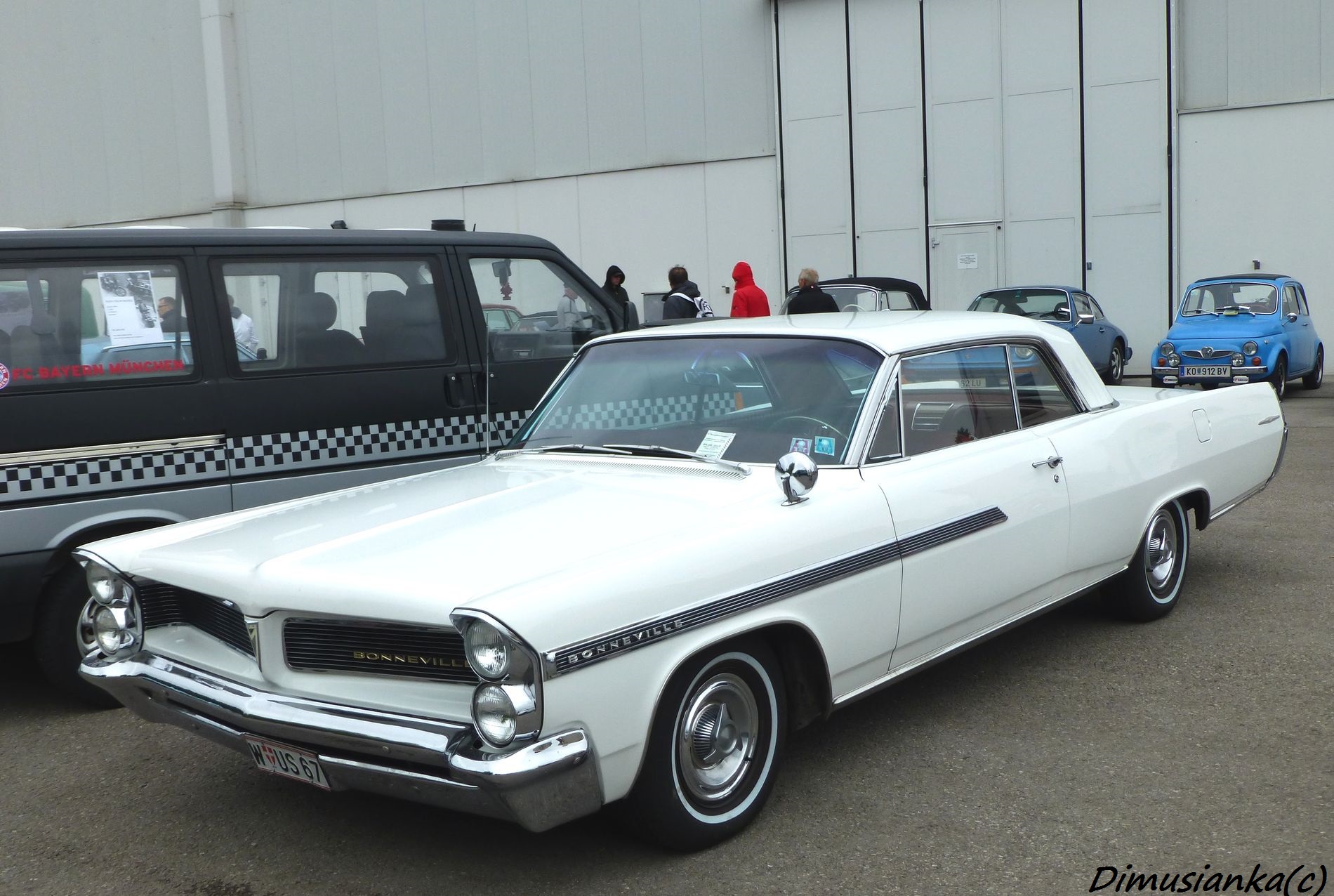 W US 67, Pontiac Bonneville 3rd gen 1963 2-door Hardtop (2847; B-body), 2nd facelift, 1962–1963