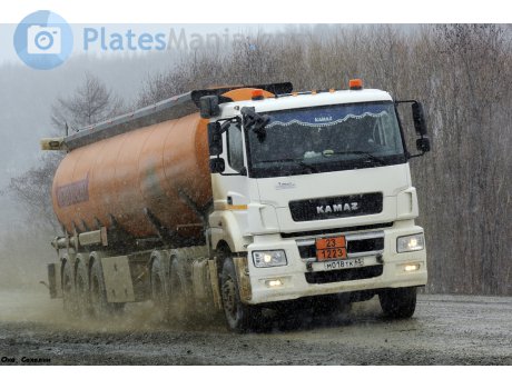 м018тк65, KamAZ 6520