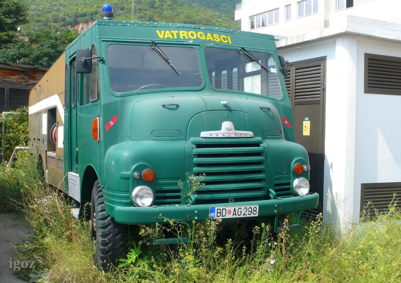 BD AG298, Bedford RL 