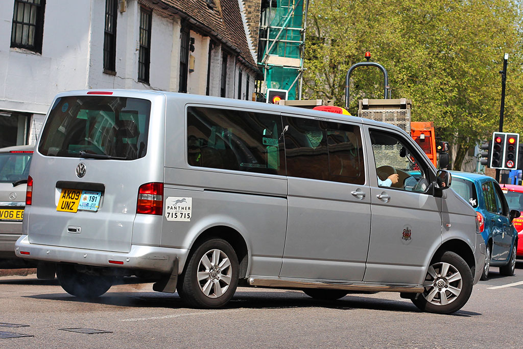 AK09UNZ, Volkswagen Shuttle 