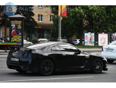 в336са197, Nissan GT-R