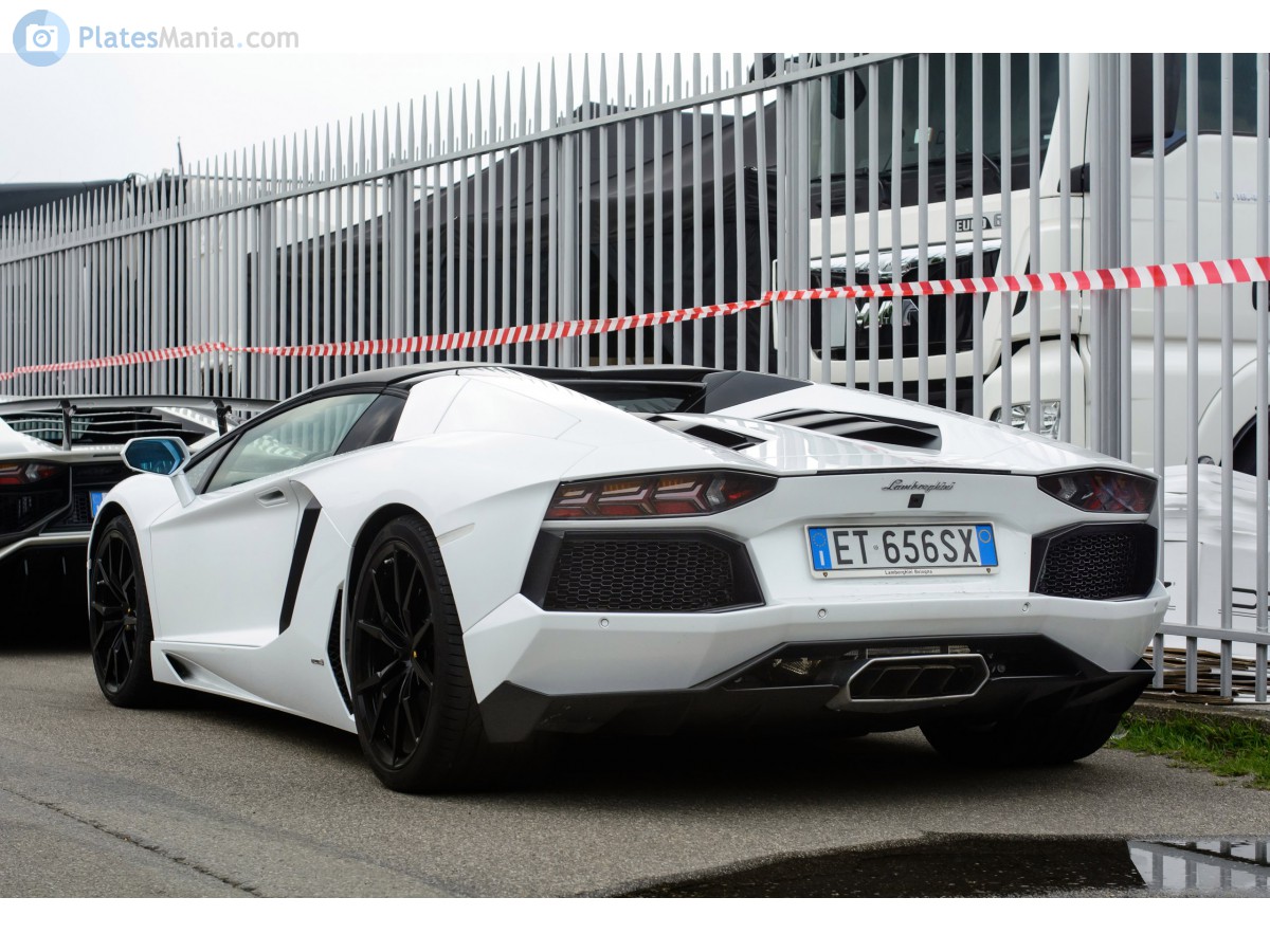 ET 656 SX, Lamborghini Aventador LP700-4, 2011–2016