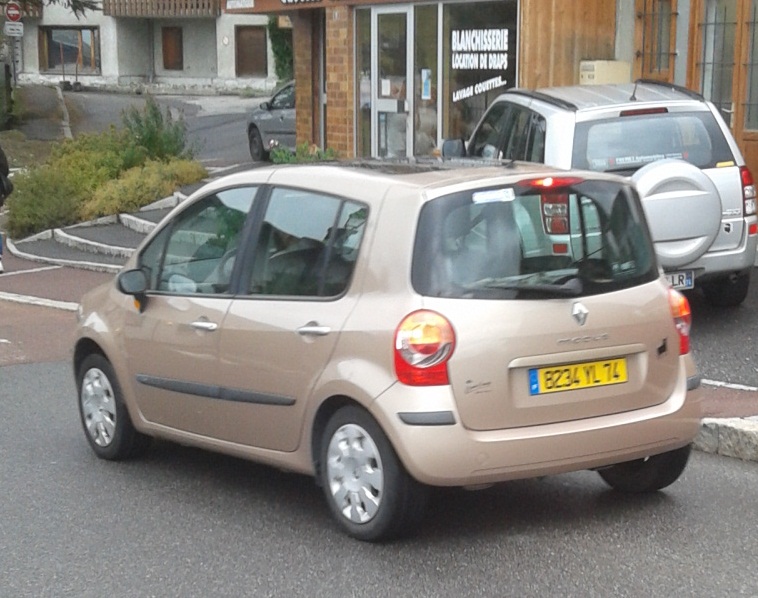 8234 YL 74, Renault Modus 1st gen (J77), 2004–2008