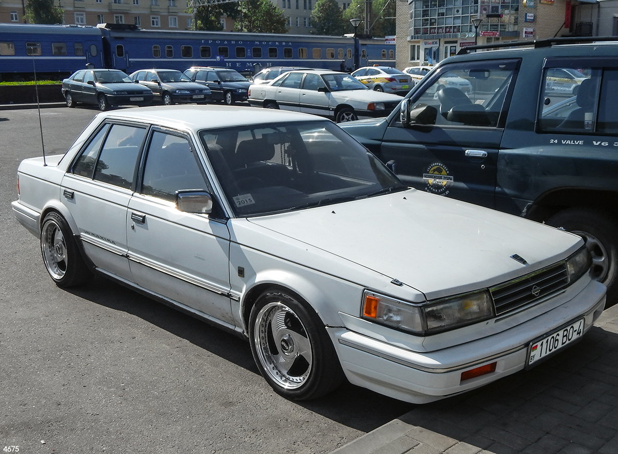 1106 BO-4, Nissan Bluebird 7th gen Maxima Sedan (U11; JP-market), 1984–1988