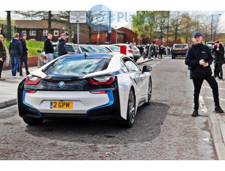 2 GPM, BMW i8