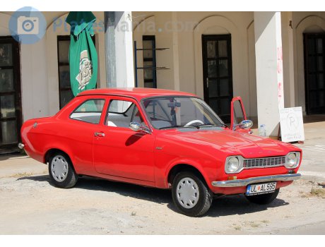 UL AL595, Ford Escort