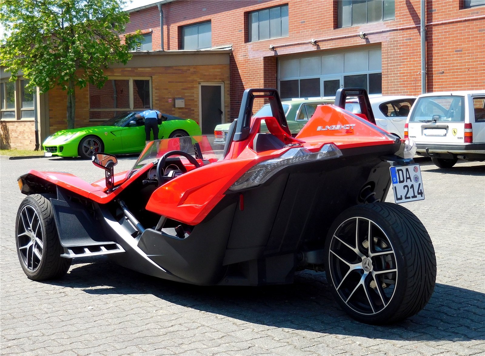 DA L 214, Polaris Slingshot 