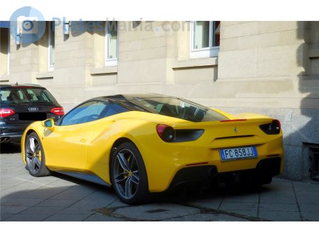 FC 858 JJ, Ferrari 488