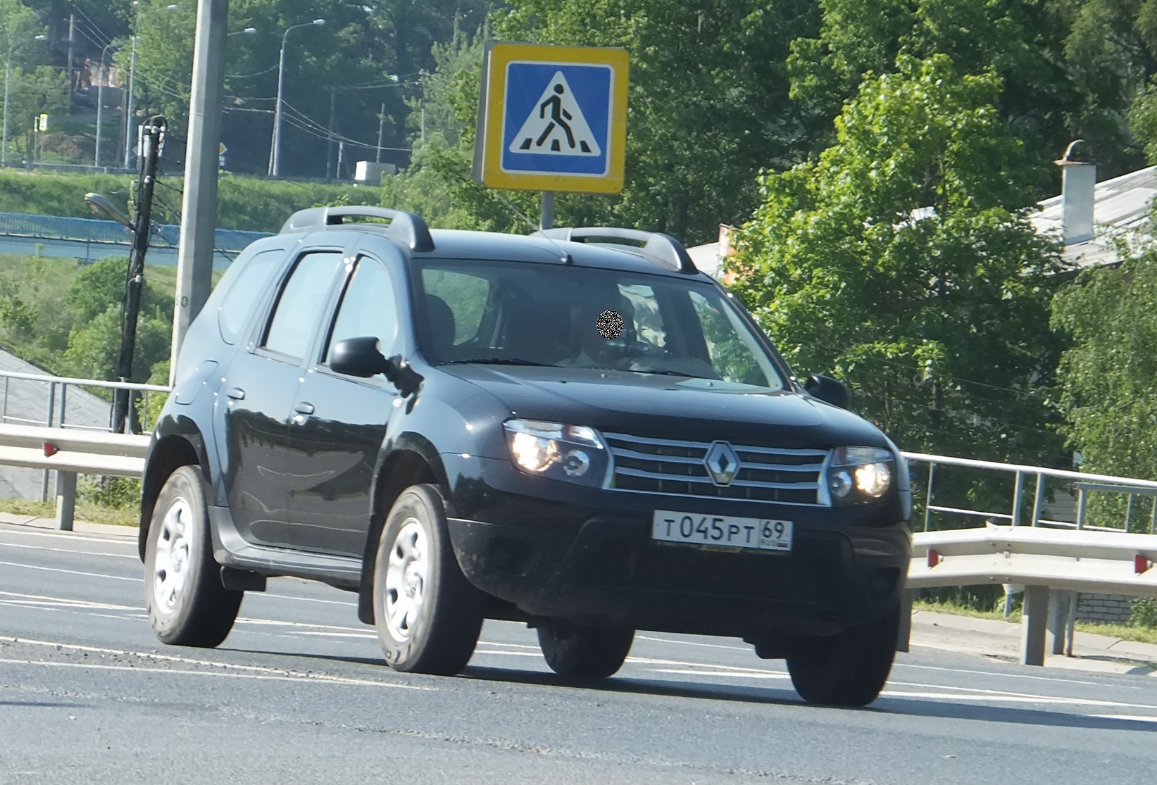 т 045 рт 69, Renault Duster 1st gen (HS/H79), 2010–2015