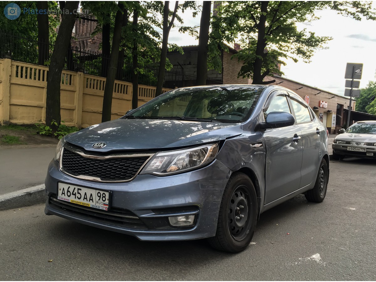 а 645 аа 98, Kia Rio 