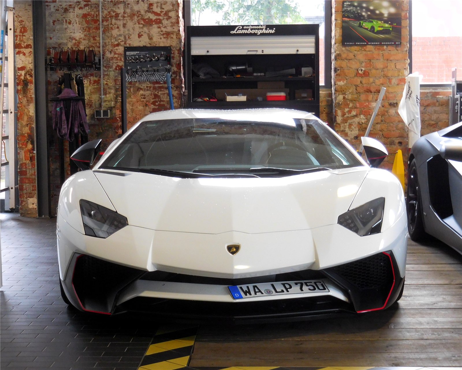 WA LP 750, Lamborghini Aventador LP750-4 SuperVeloce, 2015–2017