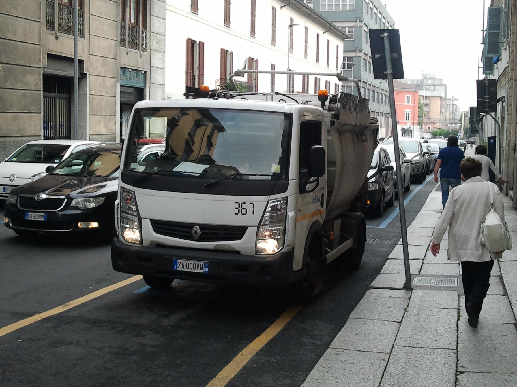 ZA 000 VW, Renault Maxity 