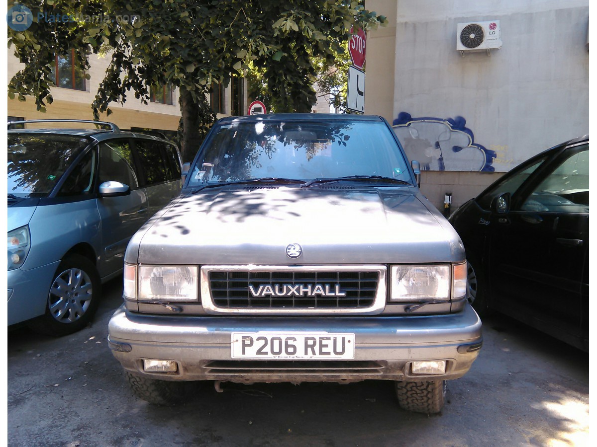 P206REU, Vauxhall Monterey 