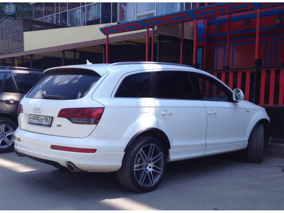 о 999 ао 163, Audi Q7 