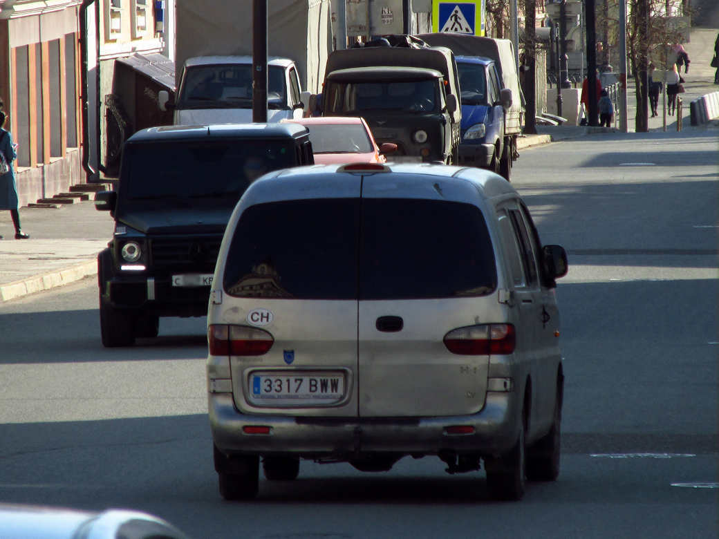 3317 BWW, Hyundai H-1 