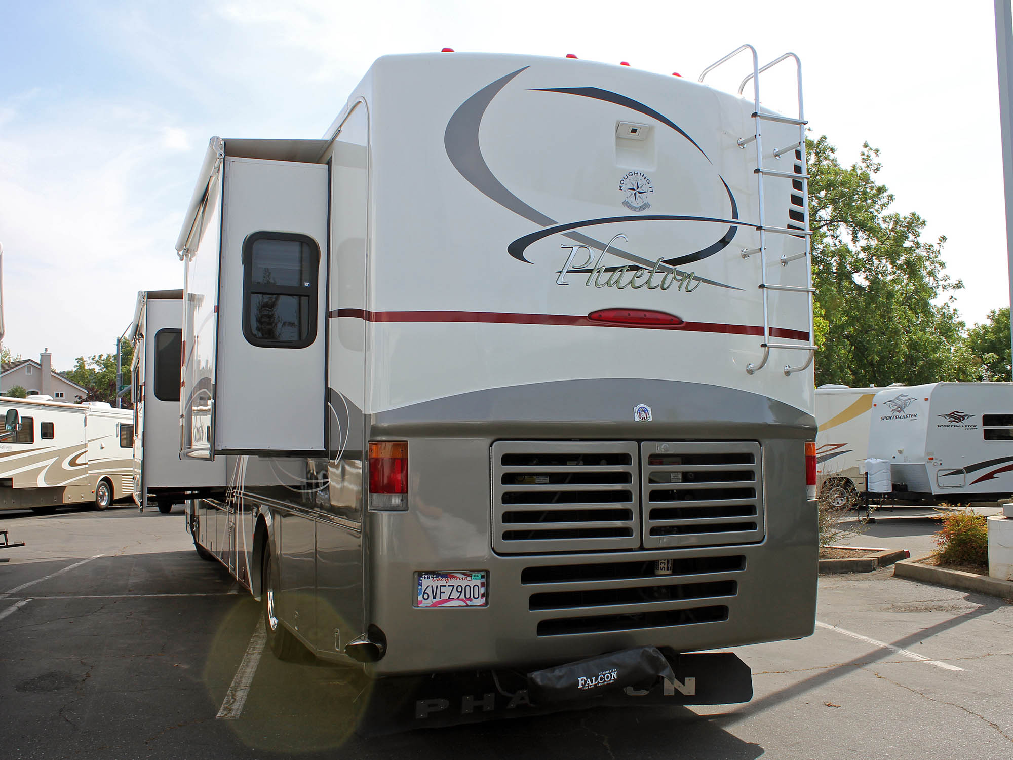 6VFZ900, Tiffin Phaeton 