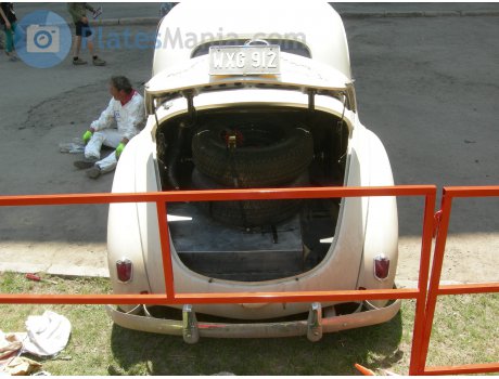 WXG 912, Dodge Luxury Liner