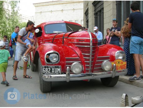 682 XUM, Plymouth Roadking