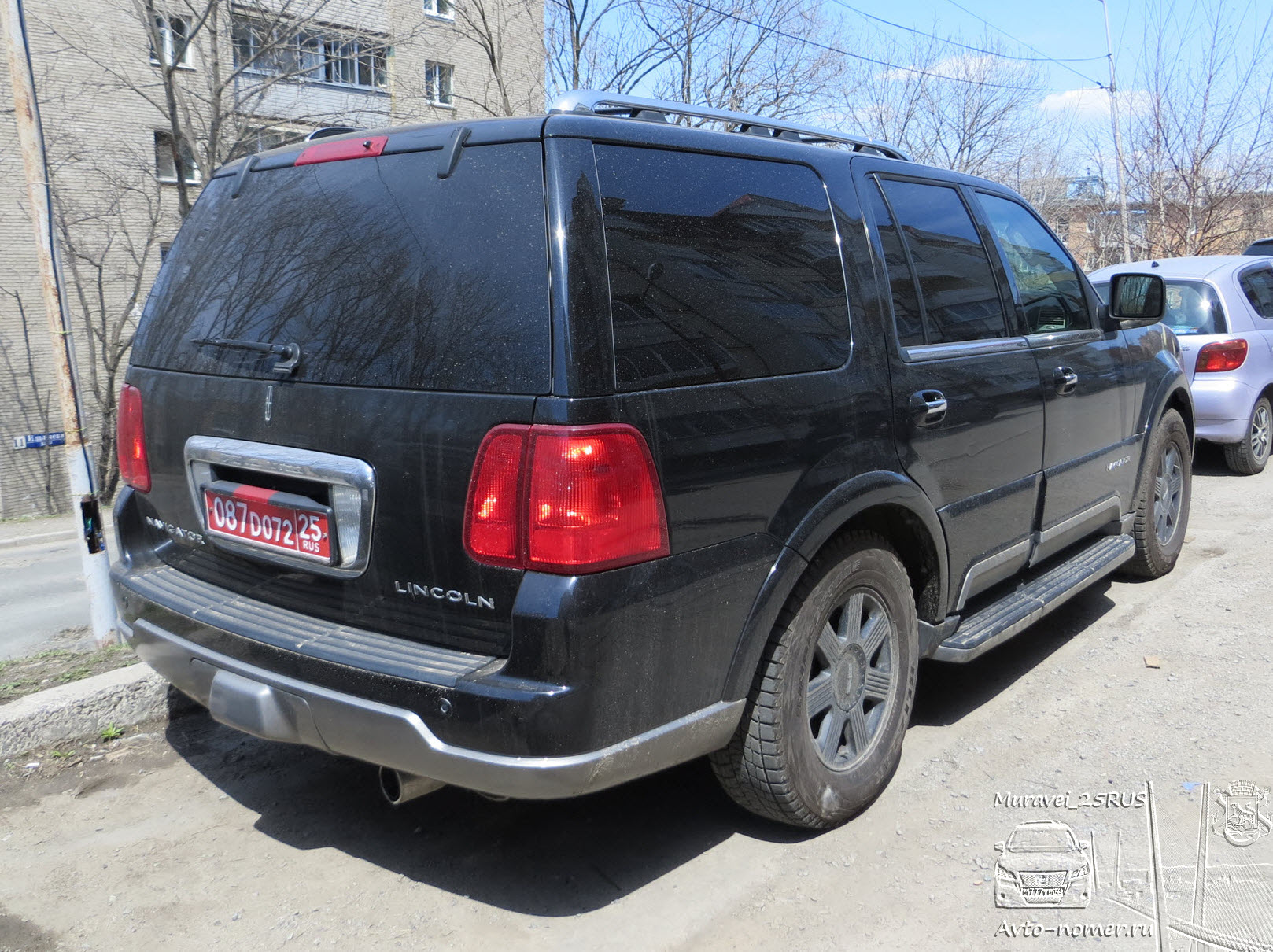 087 D 072 25, Lincoln Navigator 2nd gen (U228), 2002–2006