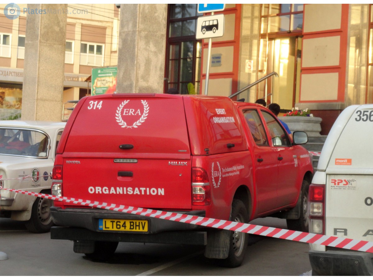 LT64BHV, Toyota Hilux 