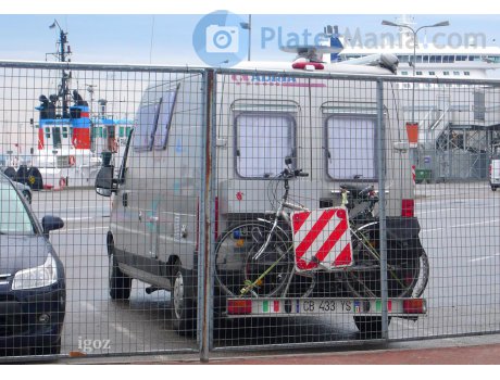 CB 433 YS, Adria Van