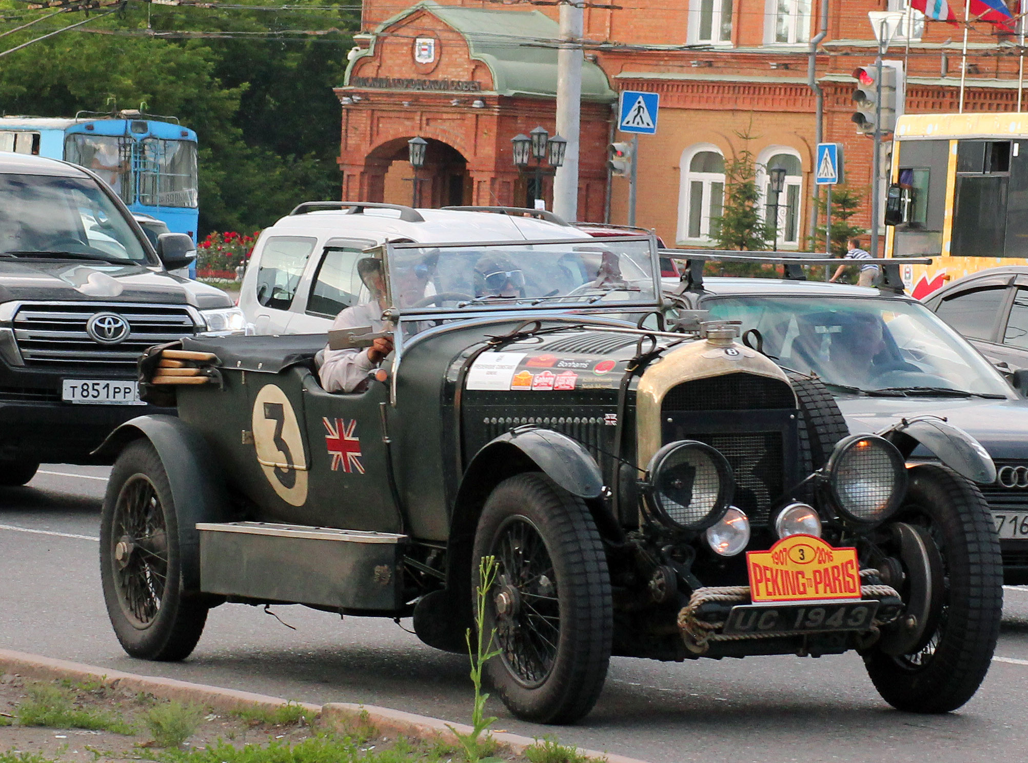 UC1943, Bentley 4½ Litre 