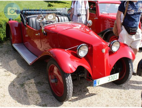 V 3303, Tatra 12