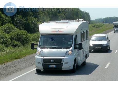 DJ 829 DC, Caravans International Elliot